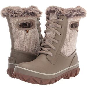 BOGS Women's Arcata Boot Snow